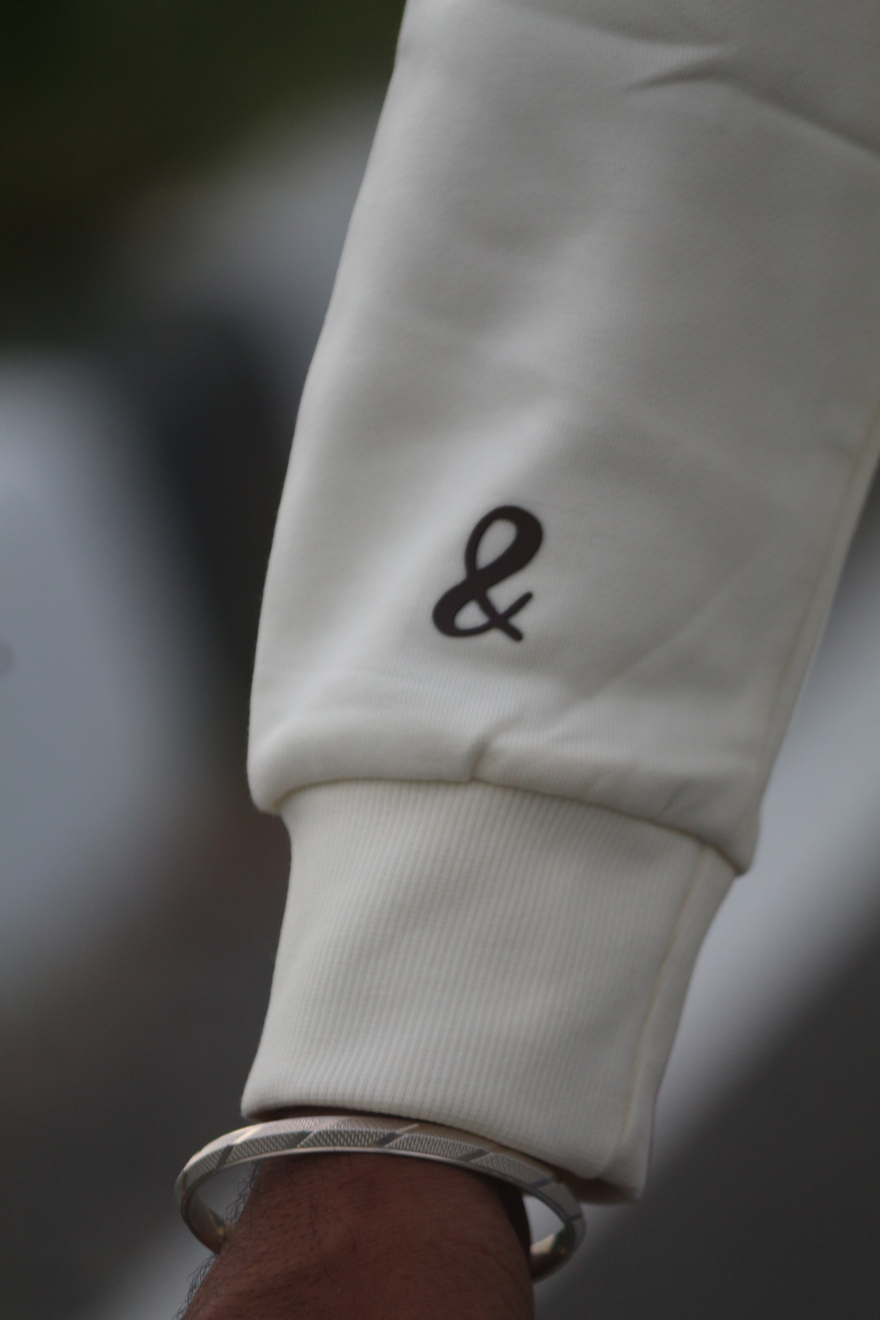 Groove winter collection -milky white Sweatshirt